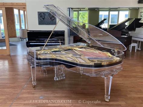 Idyllic Excellence Transparent Piano Bluthner Lucid Pianos Bl Thner