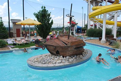 Pirates cove water park - startcount