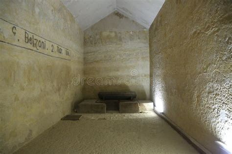 Una Imagen Del Interior De La Tumba Del Khafre Del Rey Dentro De Su