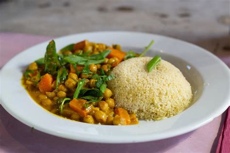 Couscous vs. quinoa - Which one is better? - Little BooBoo Bakery