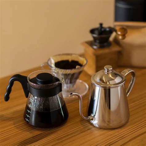 Hario V60 Heat Resistant Glass Coffee Server With Angled Handle Globalkitchen Japan