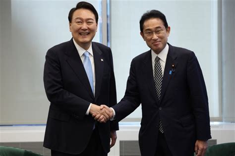 Will Yoon Visit Japan For Summit To Mend Frayed Ties The Korea Times