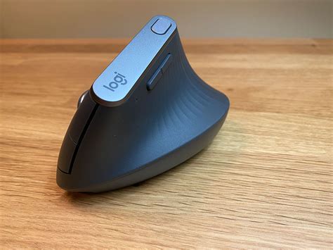 Logitech Mx Vertical Ergonomic Mouse Review Pcmag