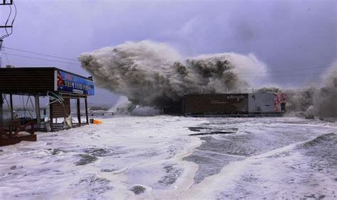 Devastating Typhoon with Winds So Strong That They Sent Rocks Flying ...