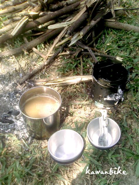 kawanbike: Ultralight DIY Stove - Mini Cook Kit & Hobo Stove in action