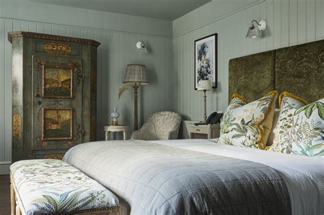 Bedrooms at The King's Arms, Dorchester, Dorset