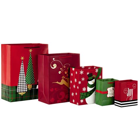 Hallmark All in One Christmas Gift Wrapping Set, Traditional (3 Rolls ...