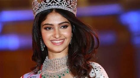 Miss India Manasa Varanasi Recognized And Awarded At Fiwa 2021 The