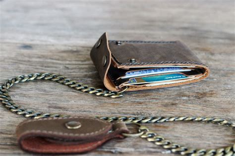 High Quality Leather Chic Chain Wallet Ts For Men