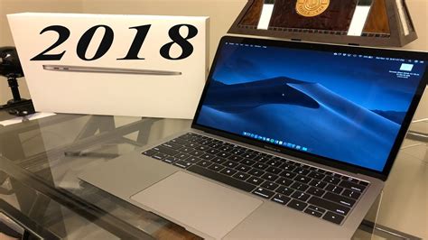 All New 2018 Macbook Air Unboxing Setup And First Impressions Youtube