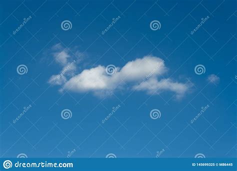 C U Azul Dram Tico Nuvens Brancas Imagem De Stock Imagem De