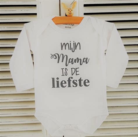 Mijn Mama Is De Liefste Baby Rompertje Unisex Lange Mouw Wit Maat