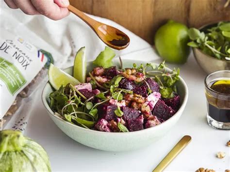 Salade Minute Betterave Feta Ciboulette Et Cerneaux De Noix La Vie