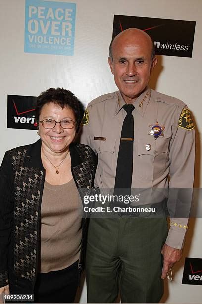 595 La Sheriff Lee Baca Stock Photos High Res Pictures And Images