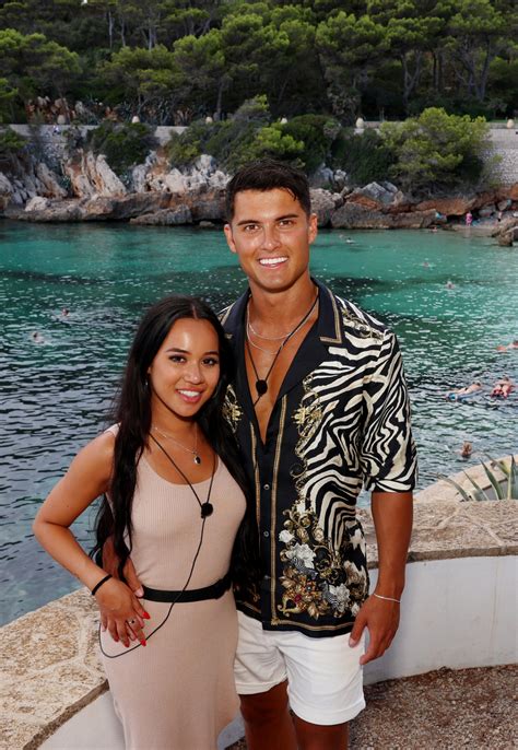 Are Love Island Australia 2022s Al And Jess Still Together