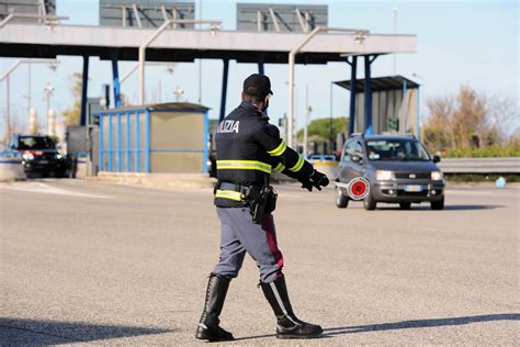 Divieto Di Spostamento Tra Regioni Fino Al 15 Febbraio Firmato Il