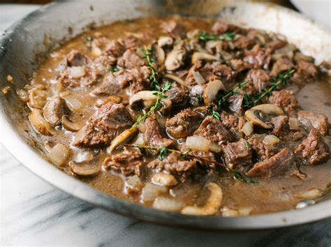 Beef And Mushrooms With Cauliflower Mash Keto Paleo Whole30