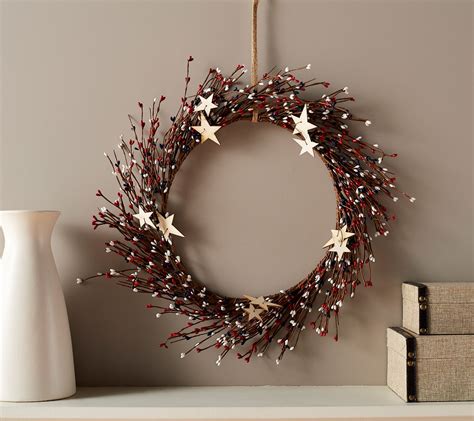 As Is 20 Americana Pip Berry And Star Wreath By Valerie QVC