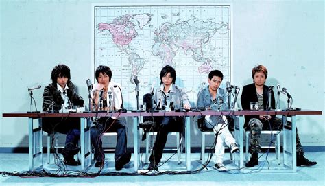 Japanese Boy Band Arashi to Disband End of 2020, Reports Say - Bloomberg