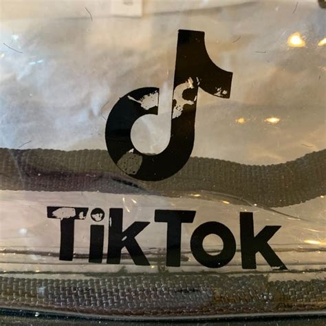 Tik Tok Bags Tik Tok Fanny Pack With Tik Tok Chewing Gum Brand New