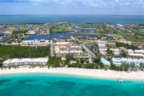 Discover Luxury Communities In The Seven Miles Beach Corridor Cayman