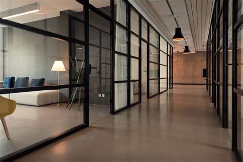 6 Advantages of having Modular Glass Walls in your office