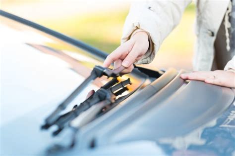 How To Clean Windshield Wipers Properly