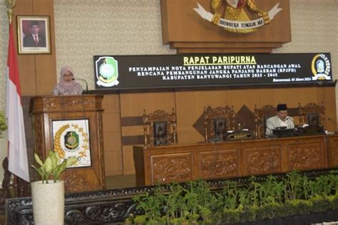 Dprd Banyuwangi Gelar Rapat Paripurna Penyampaian Nota Pengantar Ranwal