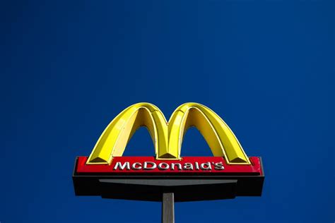 Mcdonalds E Coli Outbreak Expands To 75 People How Dangerous Is It