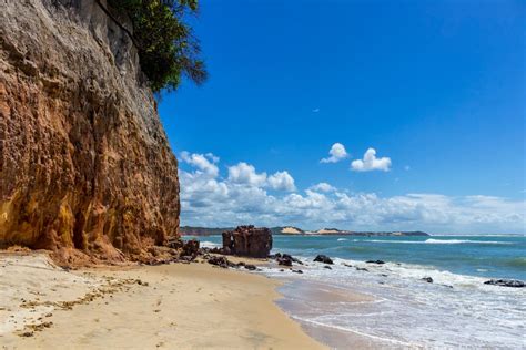 Conhecendo o paraíso tropical as 10 praias mais bonitas do Brasil