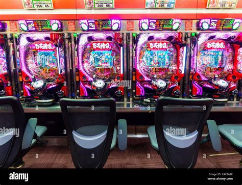 Tokyo Japan Japanese Pachinko Hi Res Stock Photography And Images Alamy