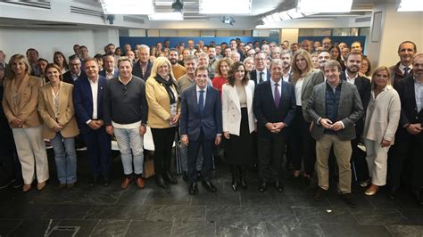 Ayuso Reúne A Los Alcaldes Madrileños Del Pp Y Les Pide Que Estén A La