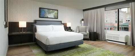 Hotels in Downtown Memphis - Hilton Garden Inn Memphis