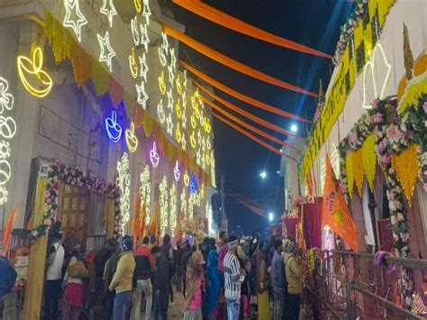 Dedication of Ramlal’s life in the great temple of Ayodhya. Devoting ...