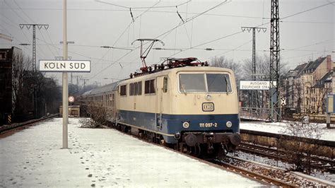 DB 111 097 Bf Köln Süd 10 02 1991 mit 7327 Köln Deutz Ko Flickr