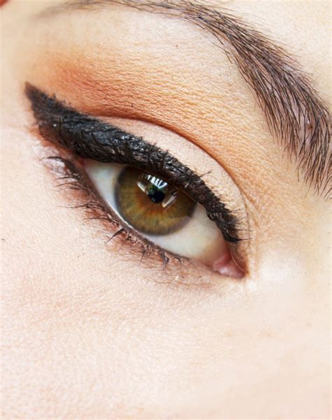 Urban Decay Naked Heat Makeup Looks 1 Low Blow Minus The Marble