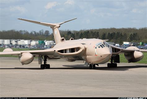 Handley Page Hp 80 Victor K2 British Aviation Heritage Cold War