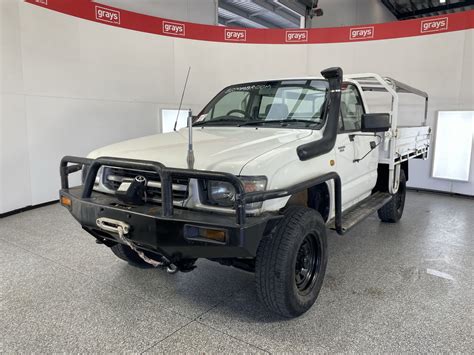 2000 Toyota Hilux 4x4 Manual Cab Chassis Auction 0001 50708375 Grays Australia