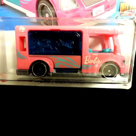 Hot Wheels Pink Barbie Dream Camper Hw Metro Neuf