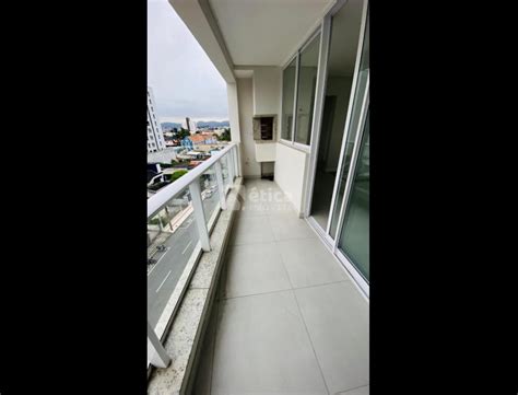 Apartamento no Bairro Centro em Itajaí 3 Dormitórios 1 suíte e 94