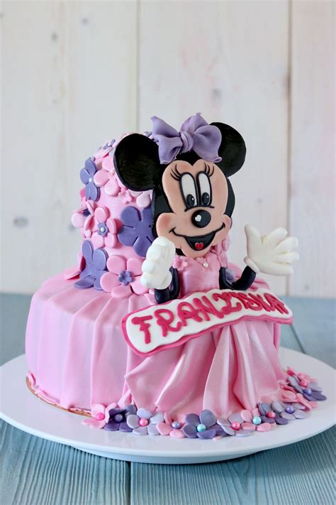 Eine Minnie Maus Torte F R Meine Freundin Franziska Aus Fondant