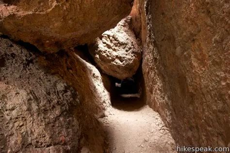 Balconies Cave | Pinnacles National Park | Hikespeak.com