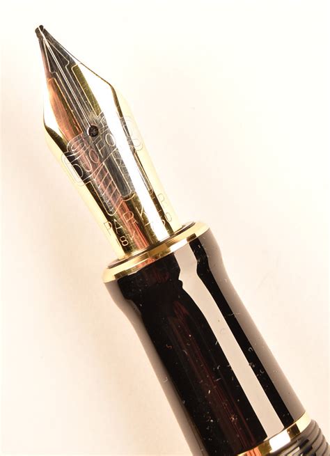 parker duofold centennial  black gold trim medium oblique nib