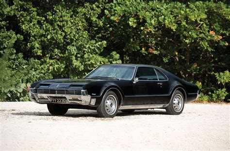 Oldsmobile Toronado The Forgotten Mid 60s Icon With V8 Muscle FWD