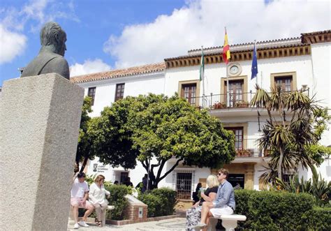 Casi mil plazas de empleo público en el Ayuntamiento de Marbella estas