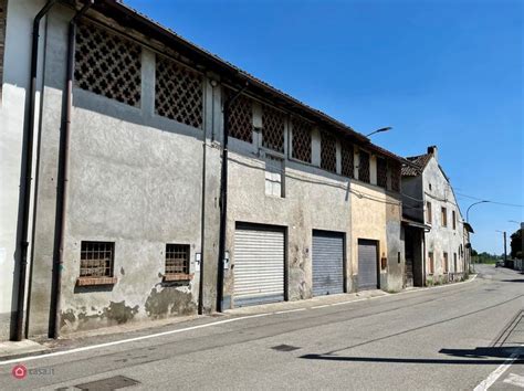 Rustico Casale In Vendita In Via Mazzini A Vailate 110mq Casa It