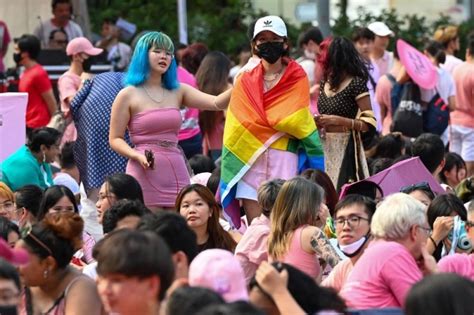 Thousands Join ‘pink Dot Gay Rights Rally In Singapore Malay Mail