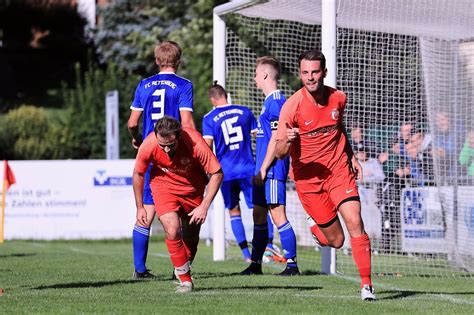 Bildergalerie Sechster Sieg im sechsten Spiel FC Wiggensbach schlägt