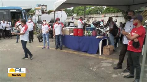 Ônibus da São Francisco atrasam saída das garagens em Maceió Alagoas G1