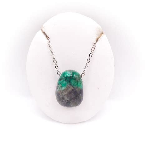 Emerald Pendant Necklace | Rock & Gemstone Shop